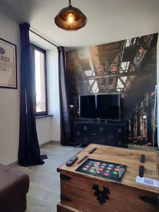 Les Studios De Flo' : The Bel'Factory 38 M² Wifi แบลฟอร์ ภายนอก รูปภาพ
