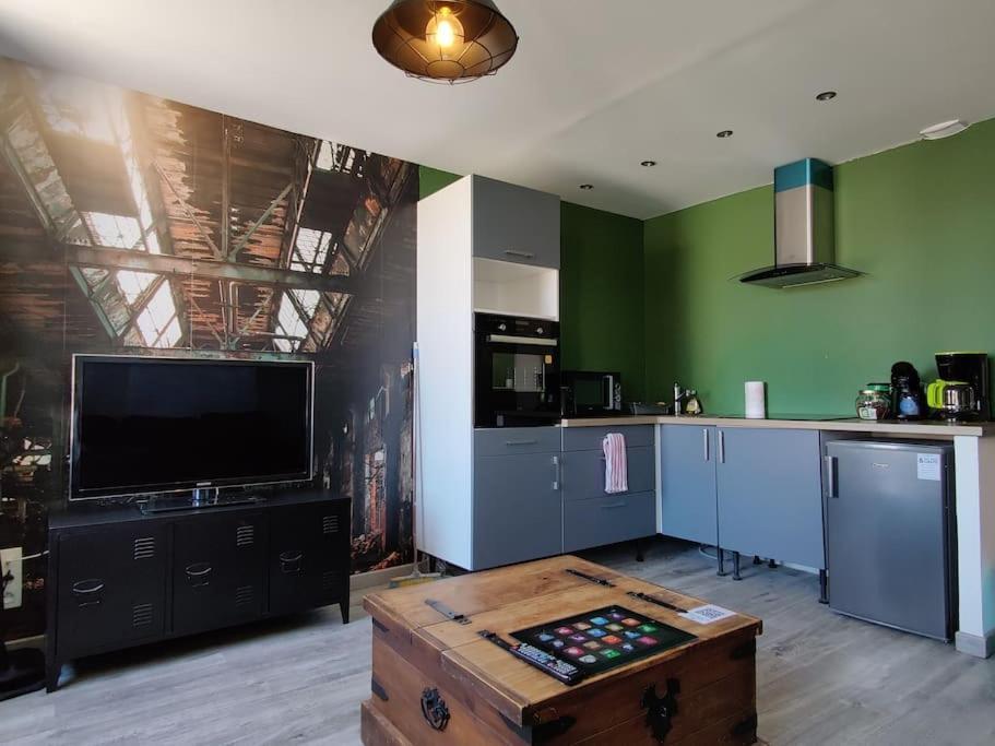 Les Studios De Flo' : The Bel'Factory 38 M² Wifi แบลฟอร์ ภายนอก รูปภาพ